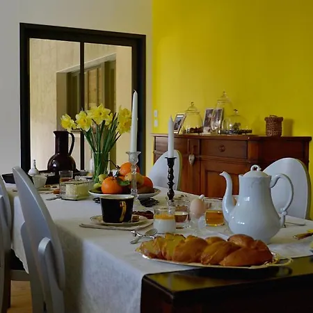 فندق مبيت وإفطار D'hote Au Domaine Terre De Chenes Saint-Paul-de-Baise